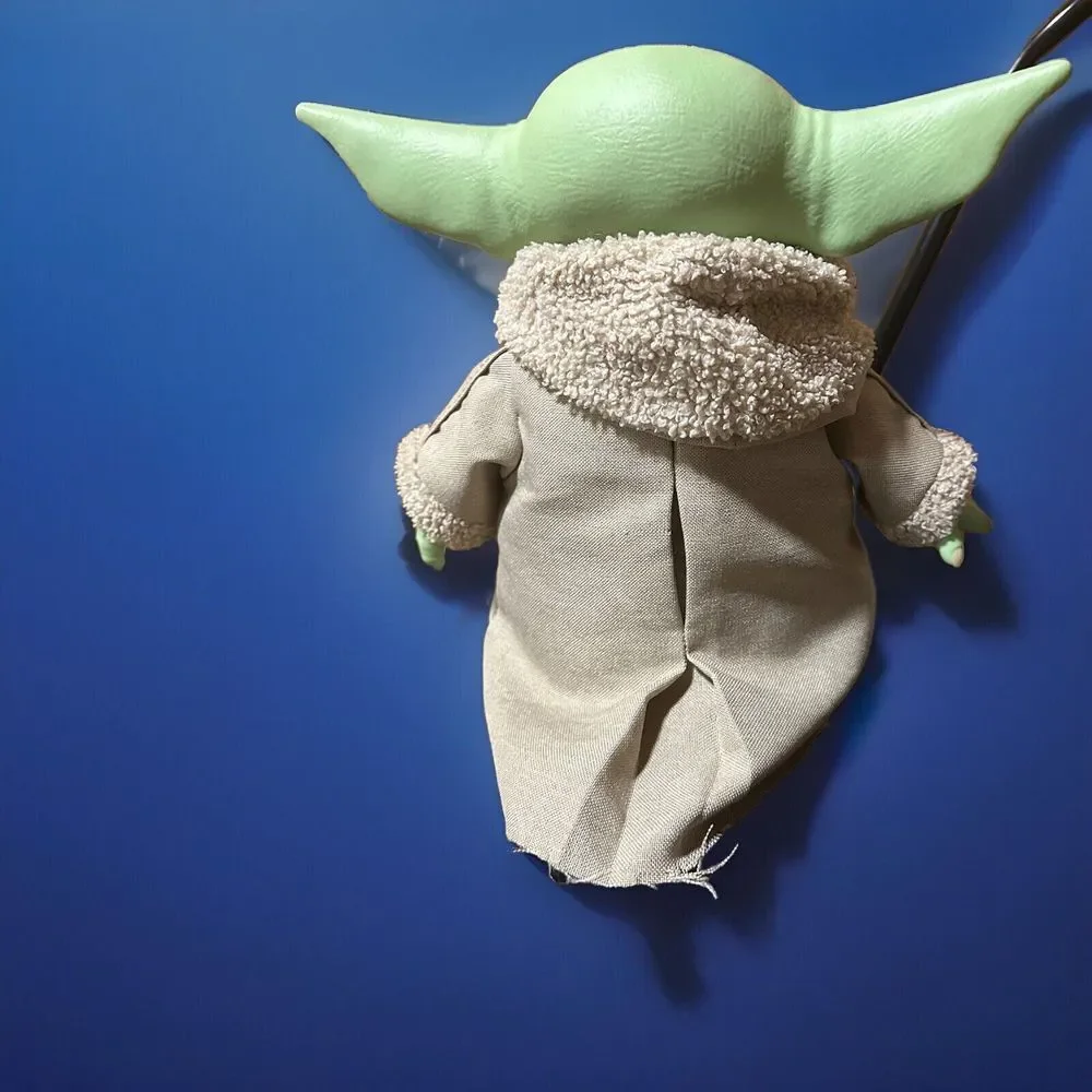 Disney Star Wars: The Mandalorian Yoda The Child‎ 11 inch Action Figure- GWD85